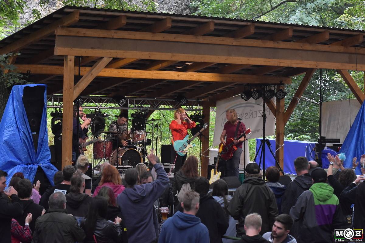 Prasofest č. 7 přivezl pod hrad Vlčtejn Viléma Čoka, Hentai Corporation, Muchu i Totální nasazení