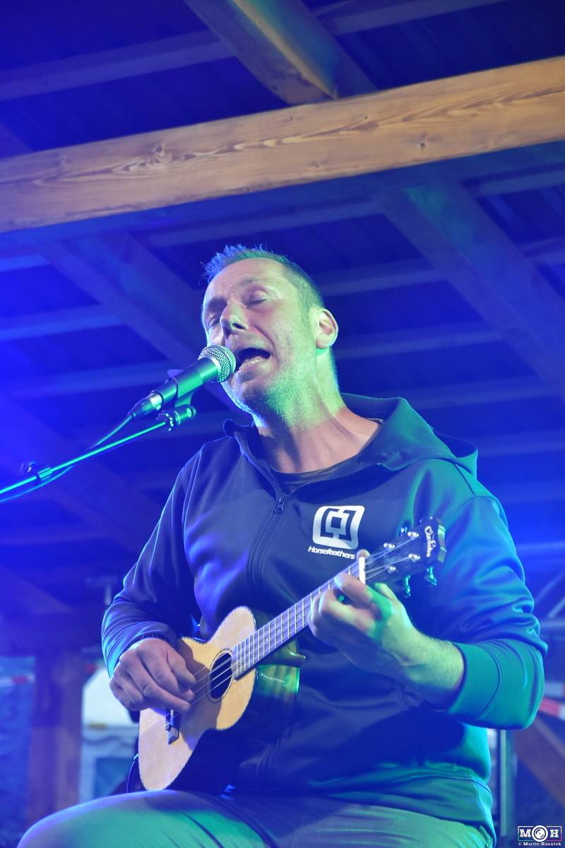 Prasofest č. 7 přivezl pod hrad Vlčtejn Viléma Čoka, Hentai Corporation, Muchu i Totální nasazení