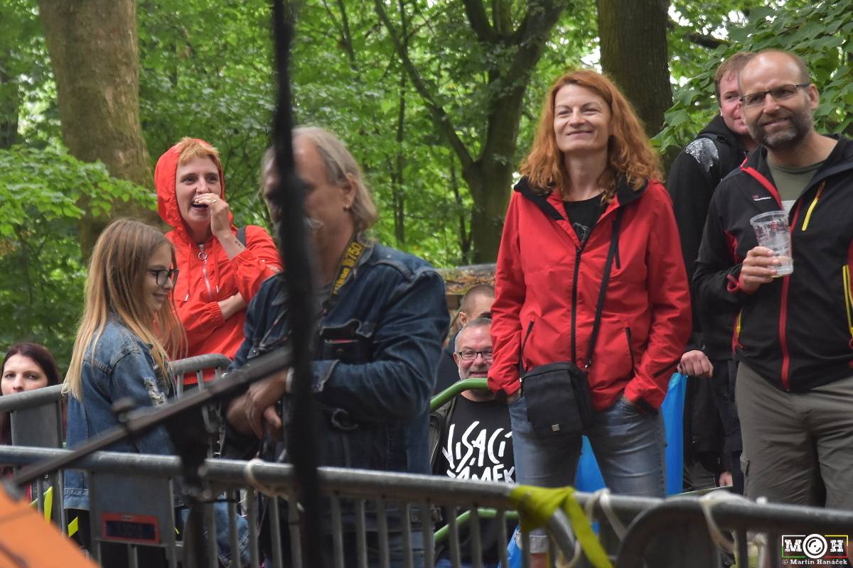 Prasofest č. 7 přivezl pod hrad Vlčtejn Viléma Čoka, Hentai Corporation, Muchu i Totální nasazení