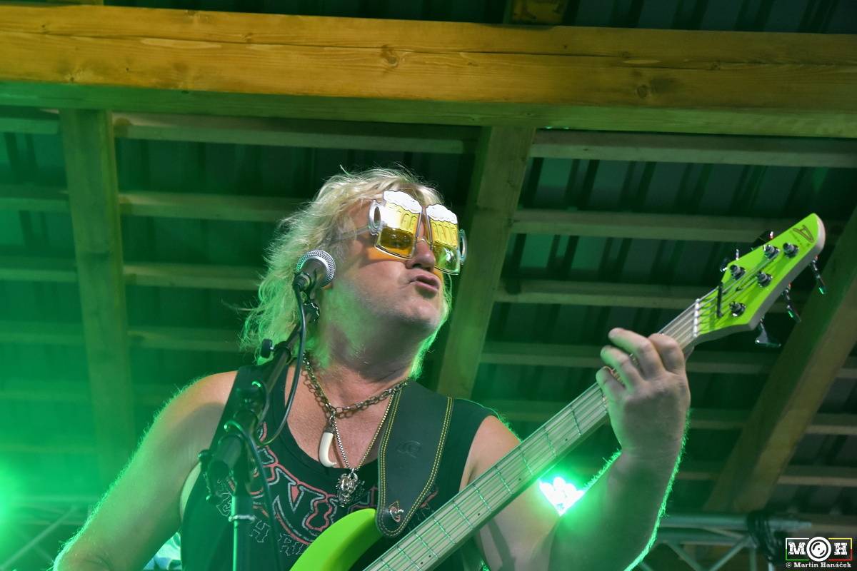 Prasofest č. 7 přivezl pod hrad Vlčtejn Viléma Čoka, Hentai Corporation, Muchu i Totální nasazení