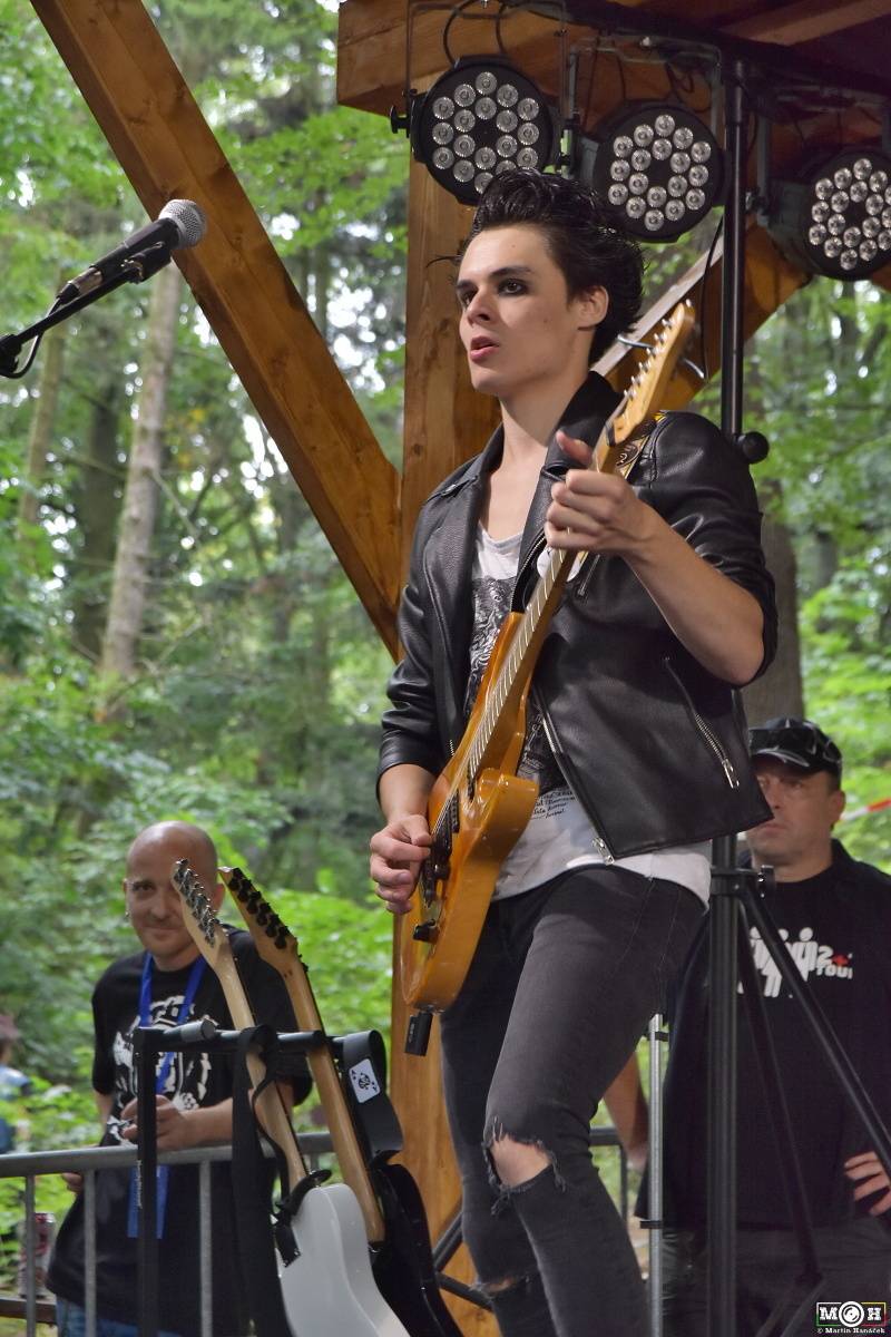 Prasofest č. 7 přivezl pod hrad Vlčtejn Viléma Čoka, Hentai Corporation, Muchu i Totální nasazení