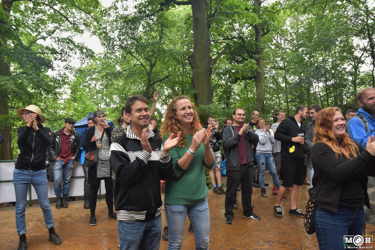 Prasofest č. 7 přivezl pod hrad Vlčtejn Viléma Čoka, Hentai Corporation, Muchu i Totální nasazení