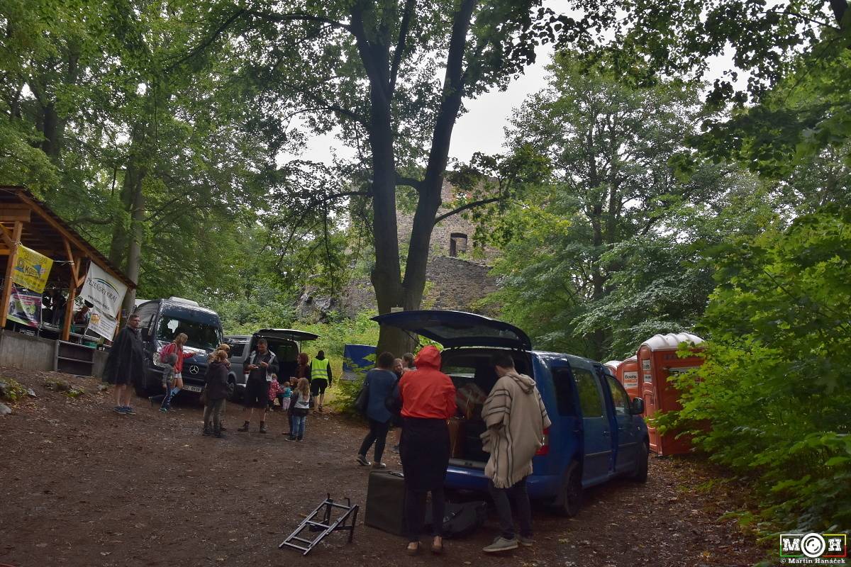 Prasofest č. 7 přivezl pod hrad Vlčtejn Viléma Čoka, Hentai Corporation, Muchu i Totální nasazení