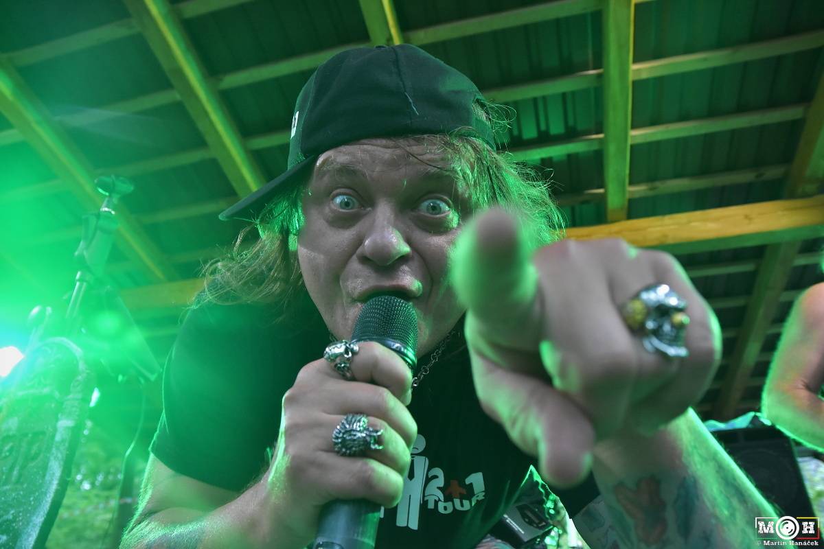 Prasofest č. 7 přivezl pod hrad Vlčtejn Viléma Čoka, Hentai Corporation, Muchu i Totální nasazení