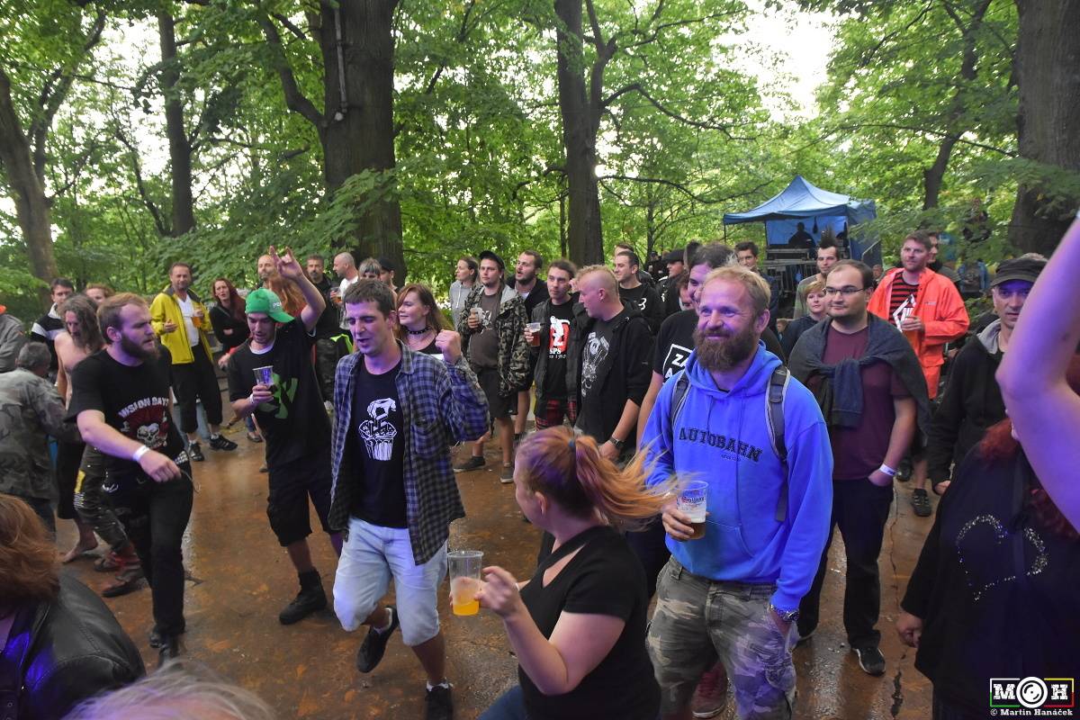 Prasofest č. 7 přivezl pod hrad Vlčtejn Viléma Čoka, Hentai Corporation, Muchu i Totální nasazení