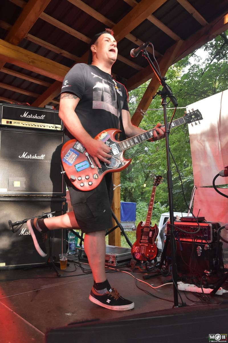 Prasofest č. 7 přivezl pod hrad Vlčtejn Viléma Čoka, Hentai Corporation, Muchu i Totální nasazení