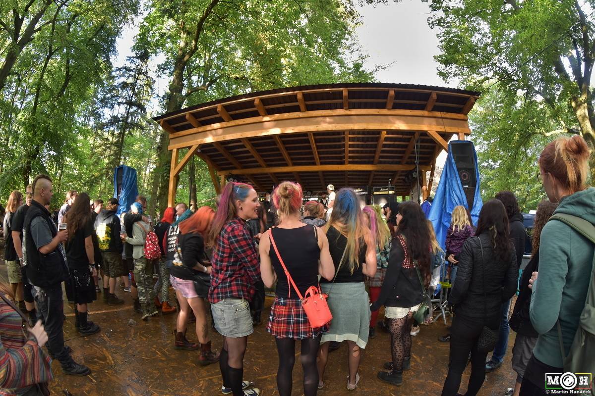 Prasofest č. 7 přivezl pod hrad Vlčtejn Viléma Čoka, Hentai Corporation, Muchu i Totální nasazení