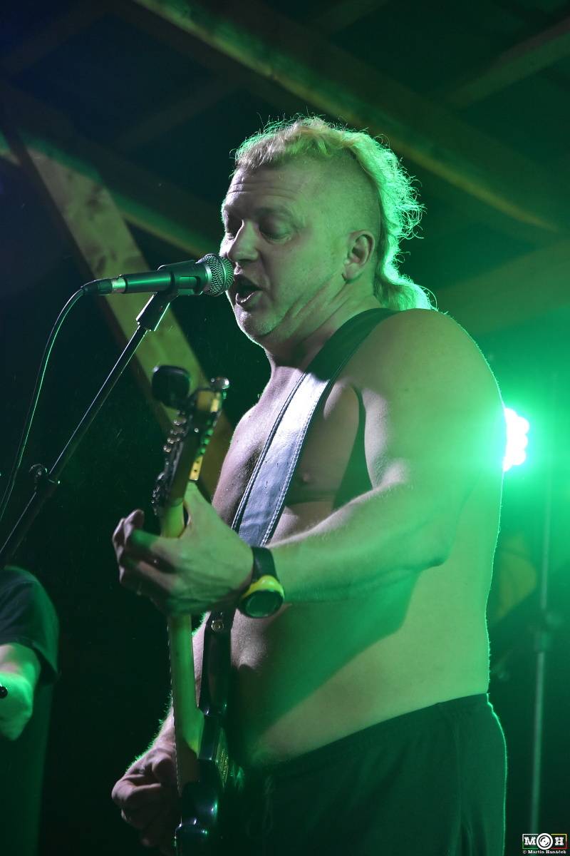 Prasofest č. 7 přivezl pod hrad Vlčtejn Viléma Čoka, Hentai Corporation, Muchu i Totální nasazení