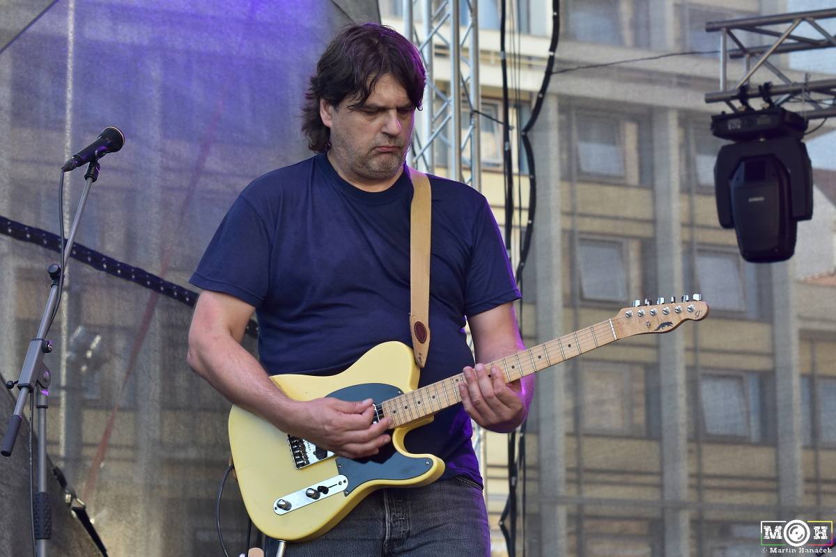 Živá ulice v Plzni: Monika Načeva, Michal Pavlíček, Michal Ambrož nebo Lenka Dusilová oslavovali svobodu