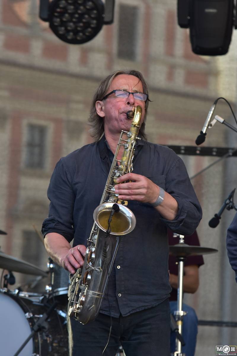 Živá ulice v Plzni: Monika Načeva, Michal Pavlíček, Michal Ambrož nebo Lenka Dusilová oslavovali svobodu