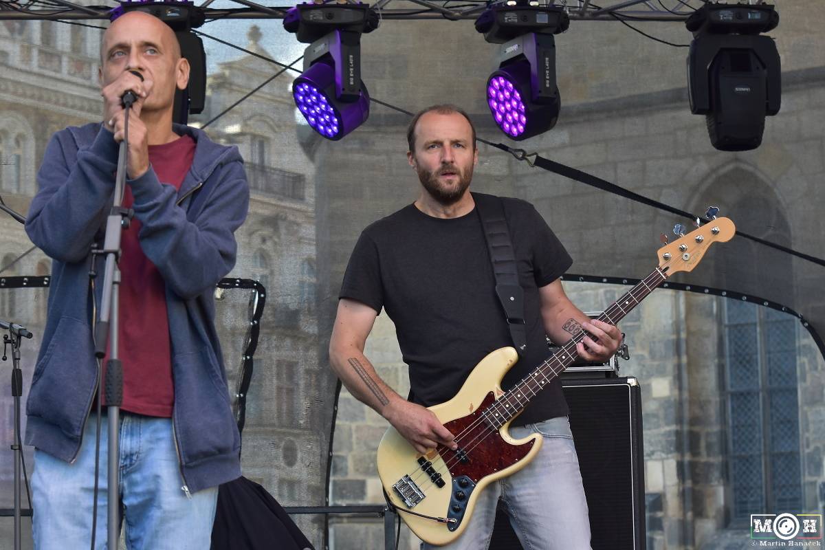 Živá ulice v Plzni: Monika Načeva, Michal Pavlíček, Michal Ambrož nebo Lenka Dusilová oslavovali svobodu