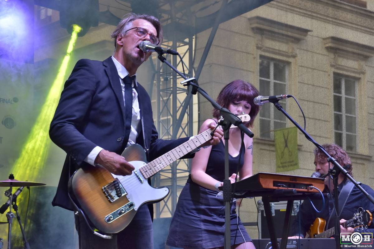 Živá ulice v Plzni: Monika Načeva, Michal Pavlíček, Michal Ambrož nebo Lenka Dusilová oslavovali svobodu