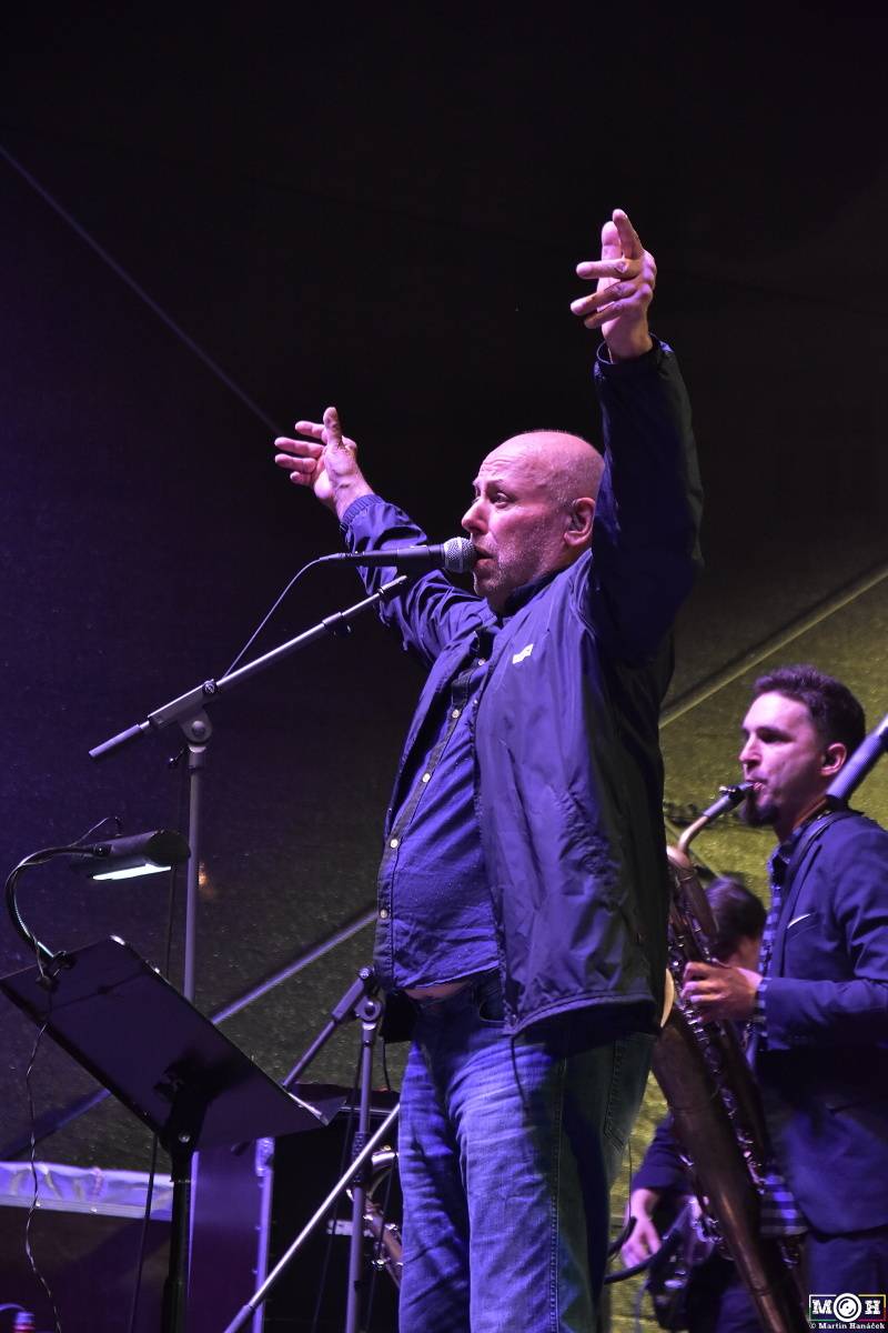 Živá ulice v Plzni: Monika Načeva, Michal Pavlíček, Michal Ambrož nebo Lenka Dusilová oslavovali svobodu