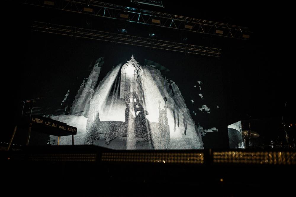 Billie Eilish pobláznila všechny teenagery v Praze