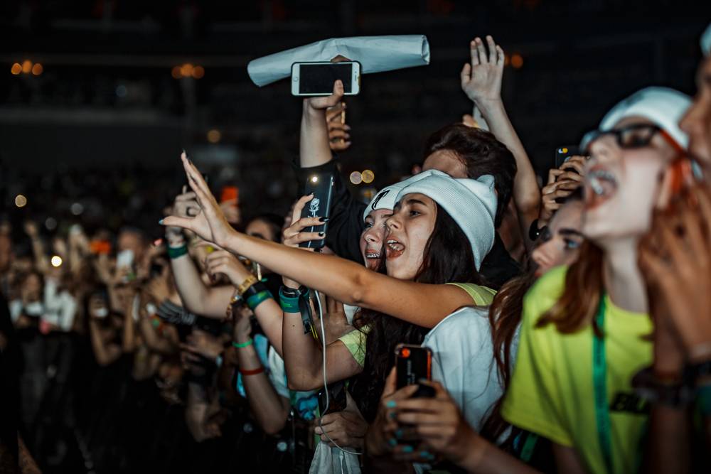 Billie Eilish pobláznila všechny teenagery v Praze