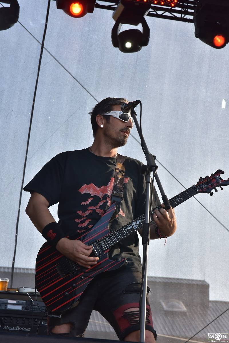 Létofest zamířil do Plzně: Za teplého počasí bavili Monkey Business, Pražský výběr i Marek Ztracený