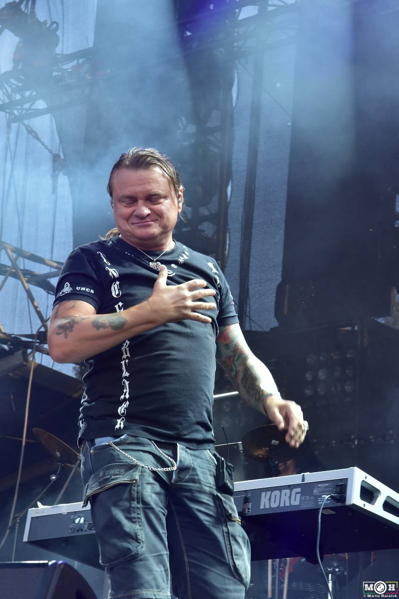 Létofest zamířil do Plzně: Za teplého počasí bavili Monkey Business, Pražský výběr i Marek Ztracený