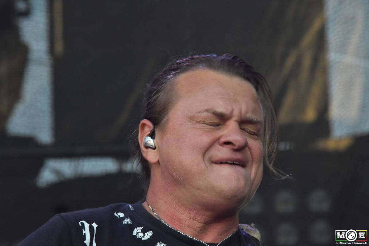 Létofest zamířil do Plzně: Za teplého počasí bavili Monkey Business, Pražský výběr i Marek Ztracený