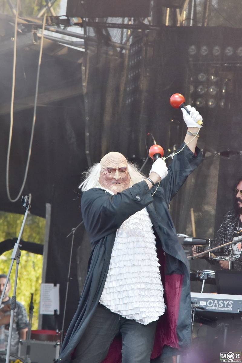 Létofest zamířil do Plzně: Za teplého počasí bavili Monkey Business, Pražský výběr i Marek Ztracený