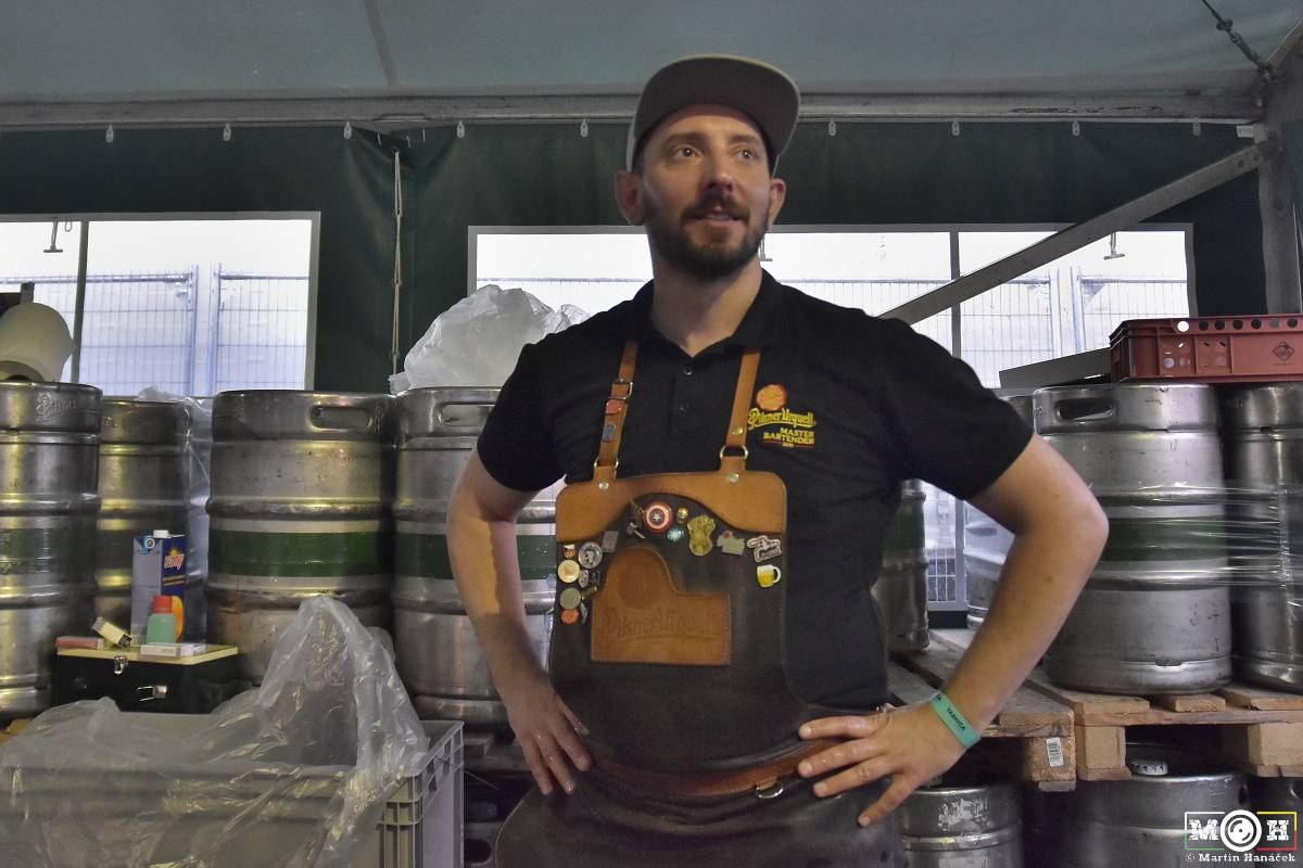 Létofest zamířil do Plzně: Za teplého počasí bavili Monkey Business, Pražský výběr i Marek Ztracený