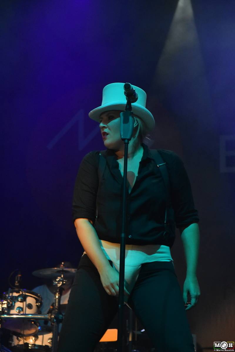 Létofest zamířil do Plzně: Za teplého počasí bavili Monkey Business, Pražský výběr i Marek Ztracený