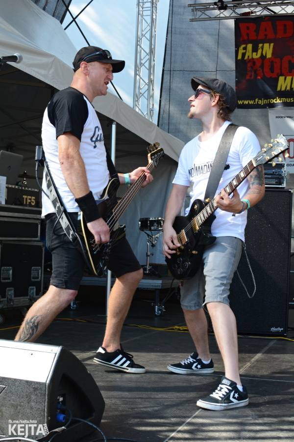 Valník podvacáté: Slánský festival viděl Visací zámek, Wohnout i Prague Conspiracy