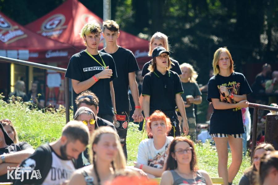 Valník podvacáté: Slánský festival viděl Visací zámek, Wohnout i Prague Conspiracy