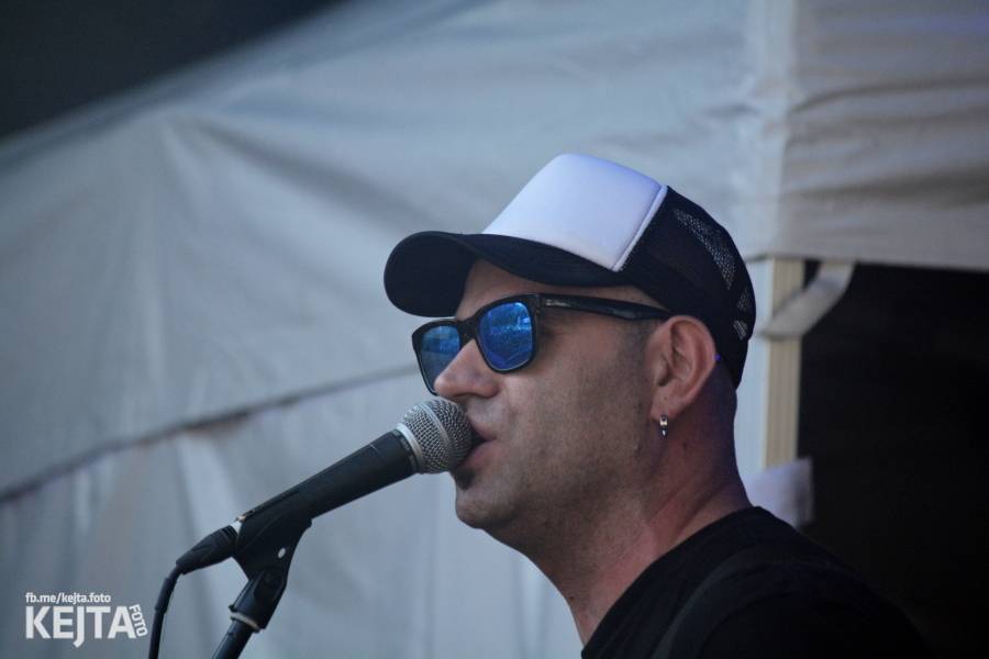 Valník podvacáté: Slánský festival viděl Visací zámek, Wohnout i Prague Conspiracy