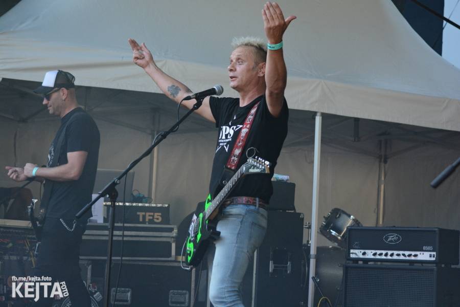 Valník podvacáté: Slánský festival viděl Visací zámek, Wohnout i Prague Conspiracy