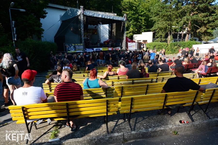 Valník podvacáté: Slánský festival viděl Visací zámek, Wohnout i Prague Conspiracy