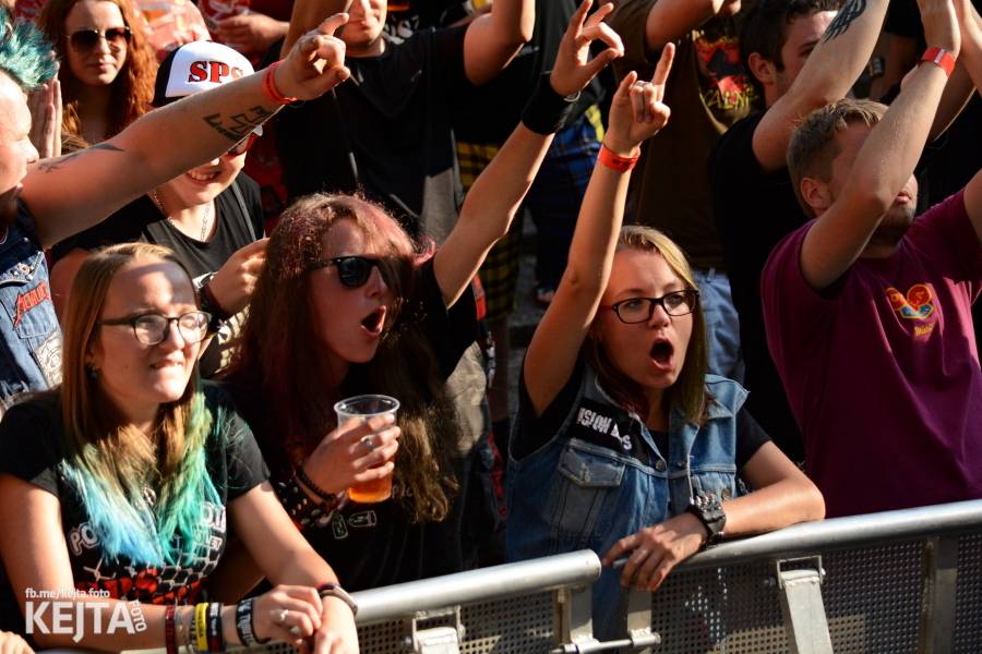 Valník podvacáté: Slánský festival viděl Visací zámek, Wohnout i Prague Conspiracy