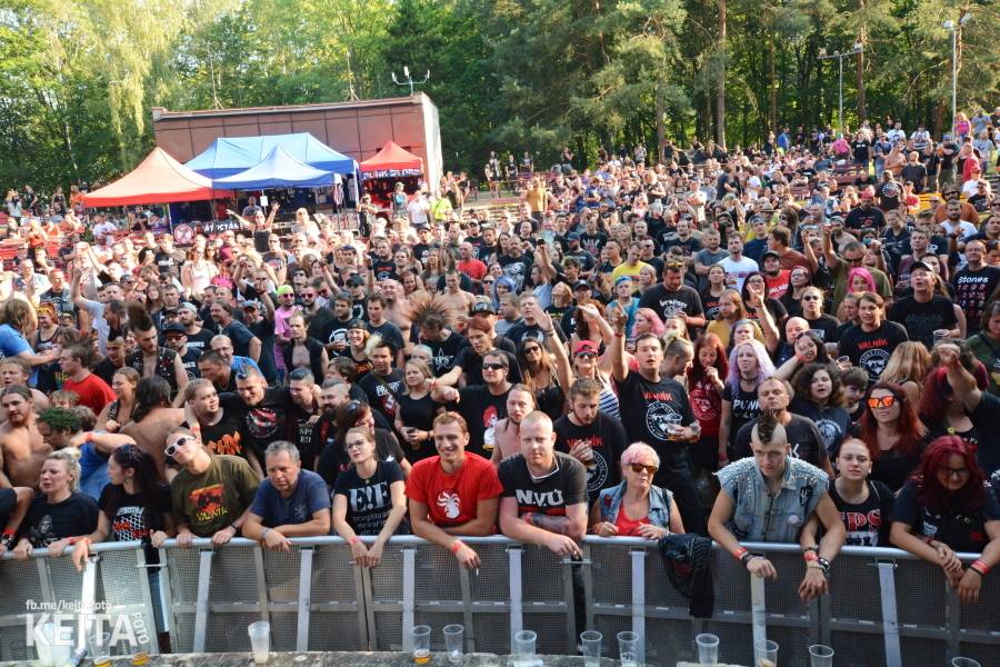 Valník podvacáté: Slánský festival viděl Visací zámek, Wohnout i Prague Conspiracy