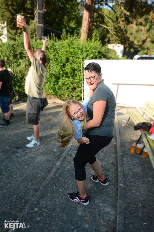 Valník podvacáté: Slánský festival viděl Visací zámek, Wohnout i Prague Conspiracy