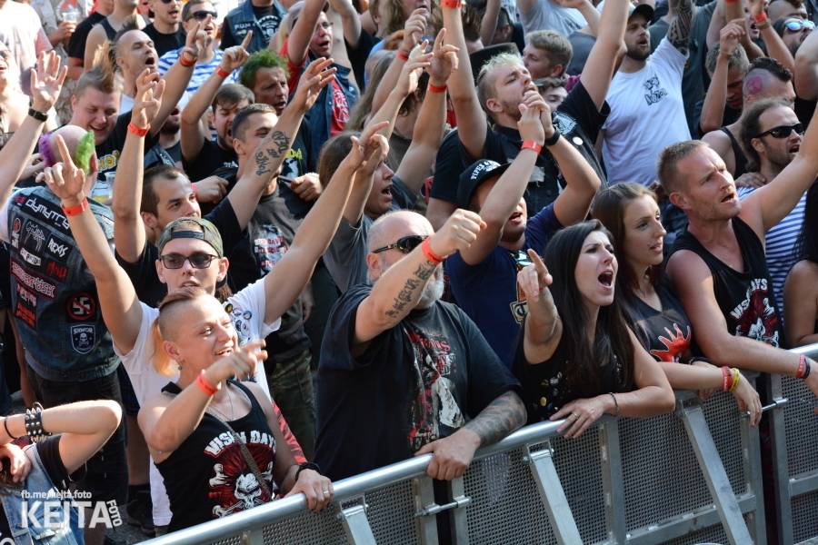 Valník podvacáté: Slánský festival viděl Visací zámek, Wohnout i Prague Conspiracy