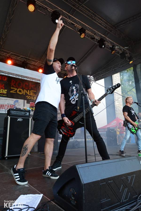 Valník podvacáté: Slánský festival viděl Visací zámek, Wohnout i Prague Conspiracy