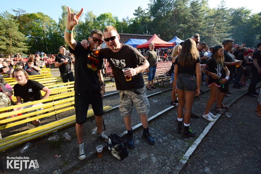 Valník podvacáté: Slánský festival viděl Visací zámek, Wohnout i Prague Conspiracy