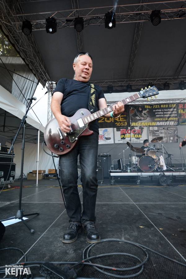 Valník podvacáté: Slánský festival viděl Visací zámek, Wohnout i Prague Conspiracy