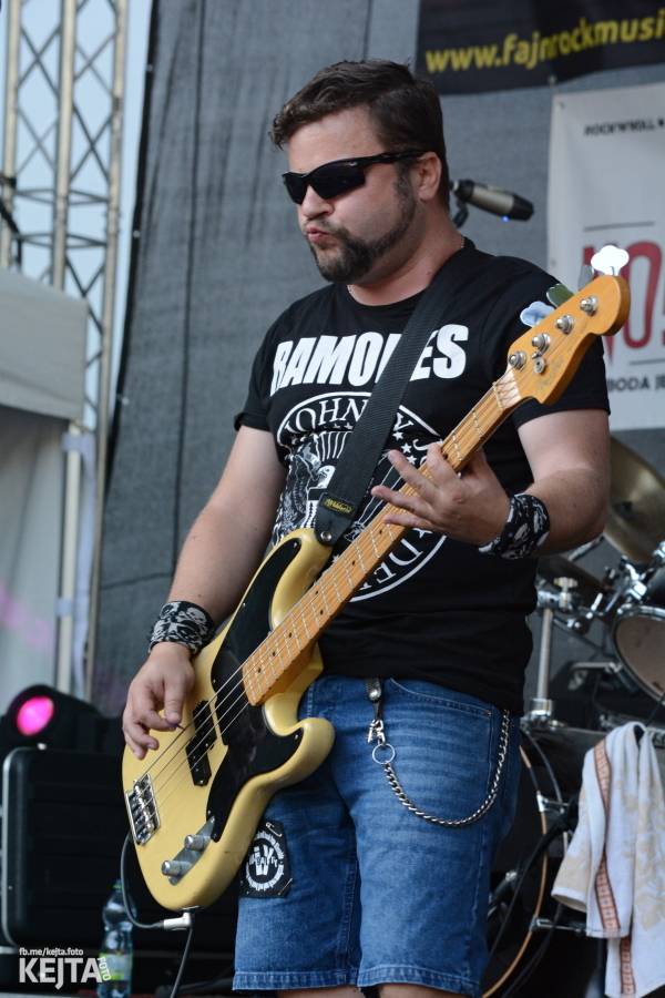 Valník podvacáté: Slánský festival viděl Visací zámek, Wohnout i Prague Conspiracy