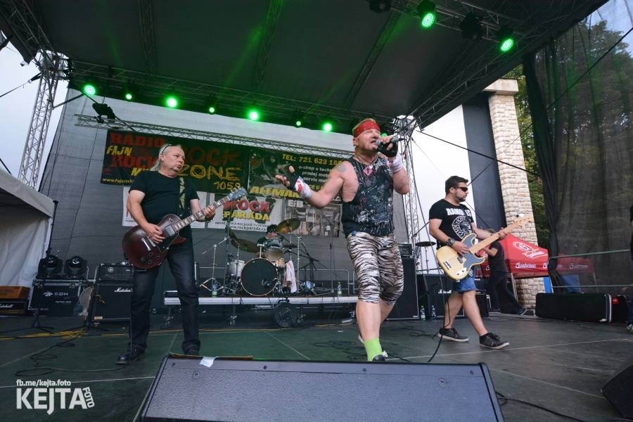 Valník podvacáté: Slánský festival viděl Visací zámek, Wohnout i Prague Conspiracy