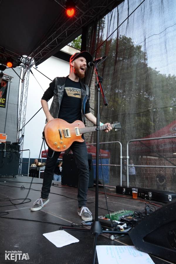 Valník podvacáté: Slánský festival viděl Visací zámek, Wohnout i Prague Conspiracy