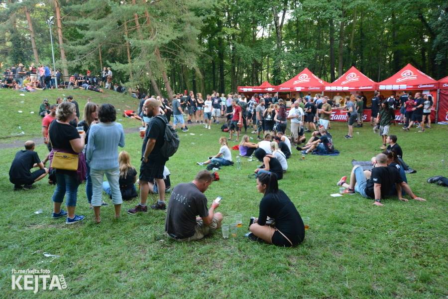 Valník podvacáté: Slánský festival viděl Visací zámek, Wohnout i Prague Conspiracy