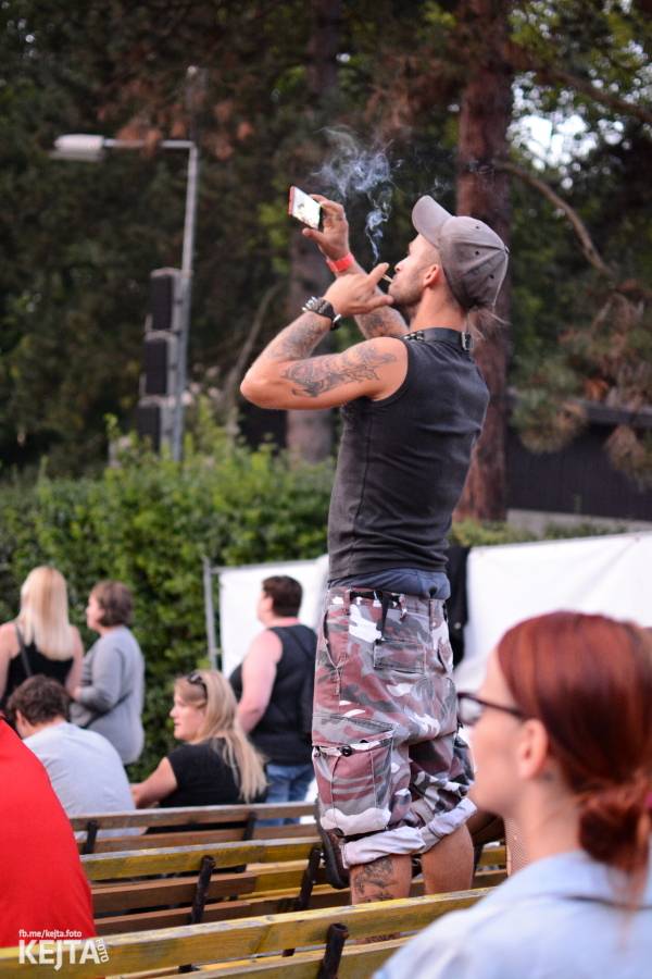 Valník podvacáté: Slánský festival viděl Visací zámek, Wohnout i Prague Conspiracy