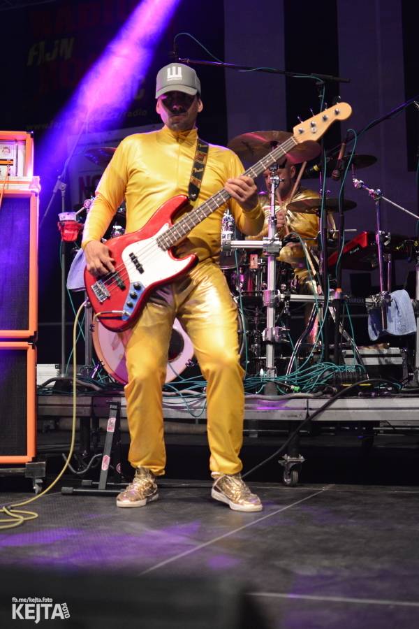 Valník podvacáté: Slánský festival viděl Visací zámek, Wohnout i Prague Conspiracy