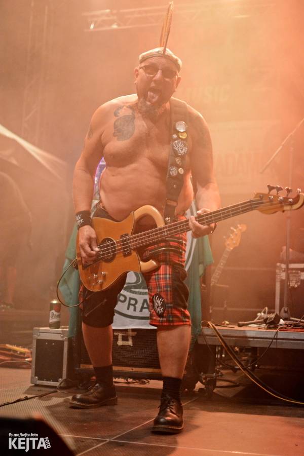 Valník podvacáté: Slánský festival viděl Visací zámek, Wohnout i Prague Conspiracy