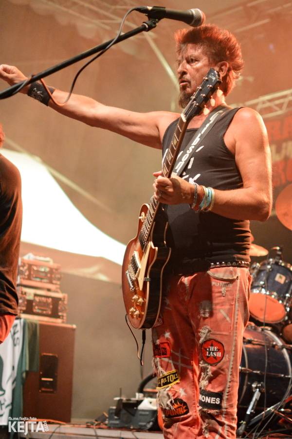 Valník podvacáté: Slánský festival viděl Visací zámek, Wohnout i Prague Conspiracy