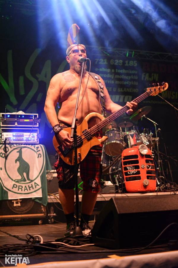 Valník podvacáté: Slánský festival viděl Visací zámek, Wohnout i Prague Conspiracy