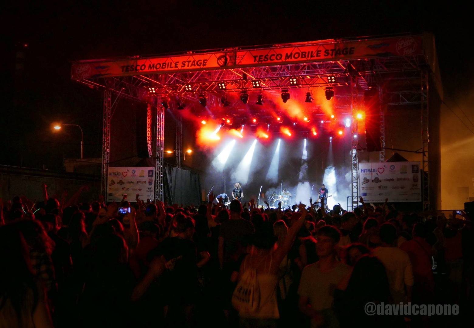 Druhý den plzeňského Létofestu je za námi. Vystoupili Divokej Bill, vypsaná fiXa a Wanastowi Vjecy