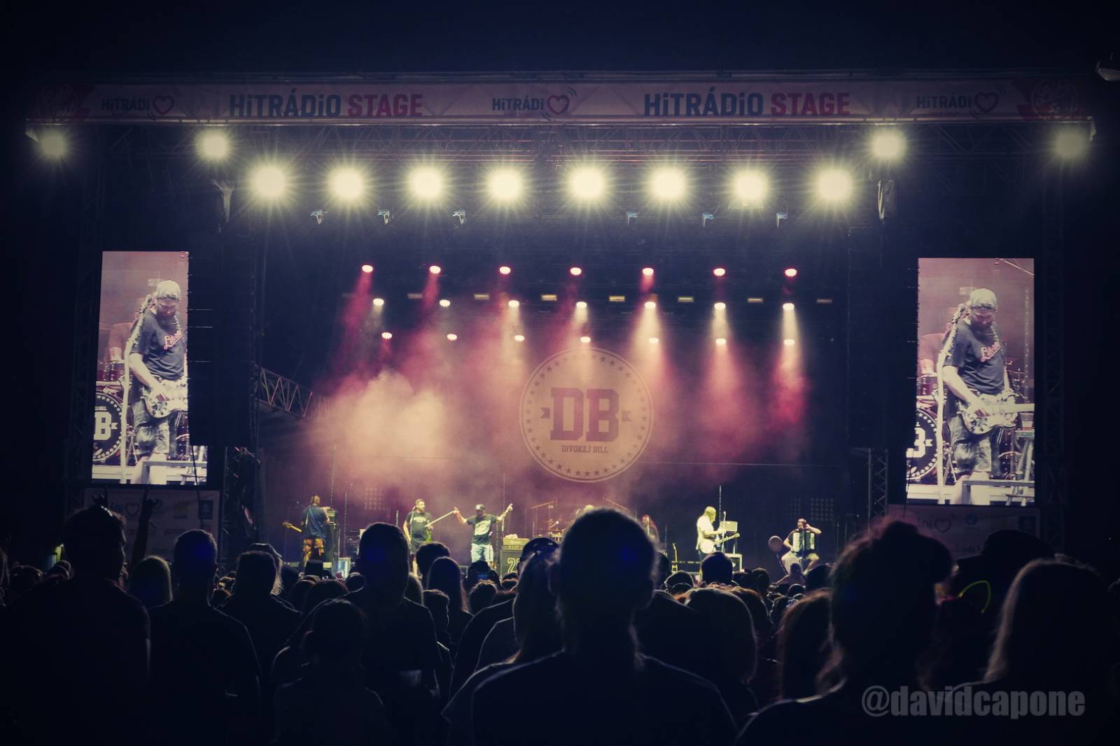 Druhý den plzeňského Létofestu je za námi. Vystoupili Divokej Bill, vypsaná fiXa a Wanastowi Vjecy