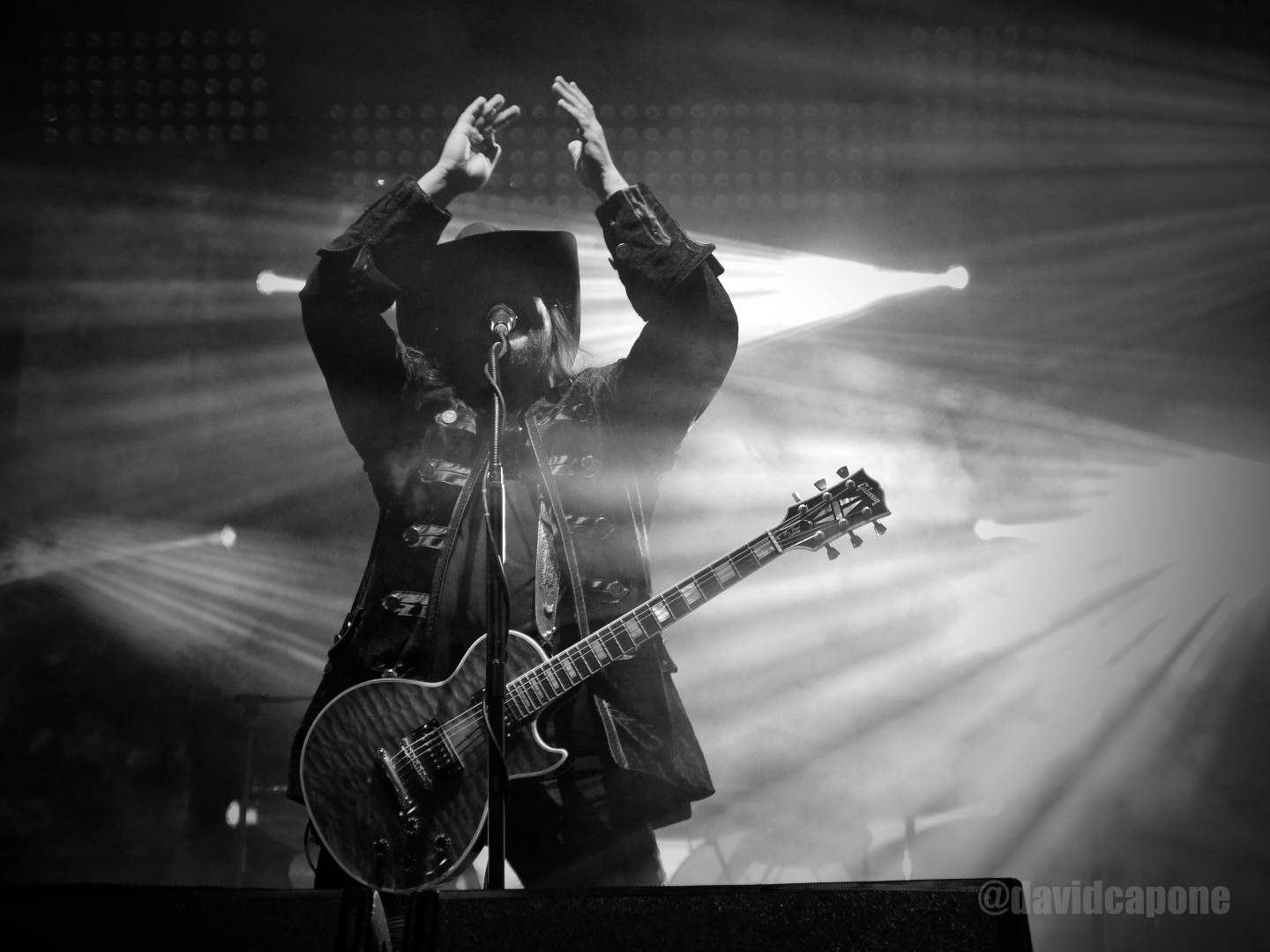 Druhý den plzeňského Létofestu je za námi. Vystoupili Divokej Bill, vypsaná fiXa a Wanastowi Vjecy