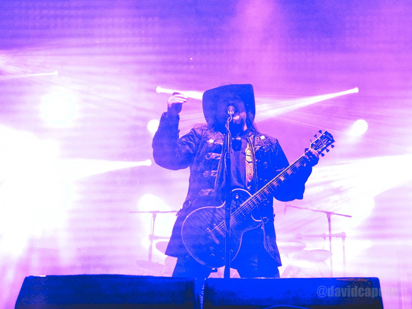 Druhý den plzeňského Létofestu je za námi. Vystoupili Divokej Bill, vypsaná fiXa a Wanastowi Vjecy